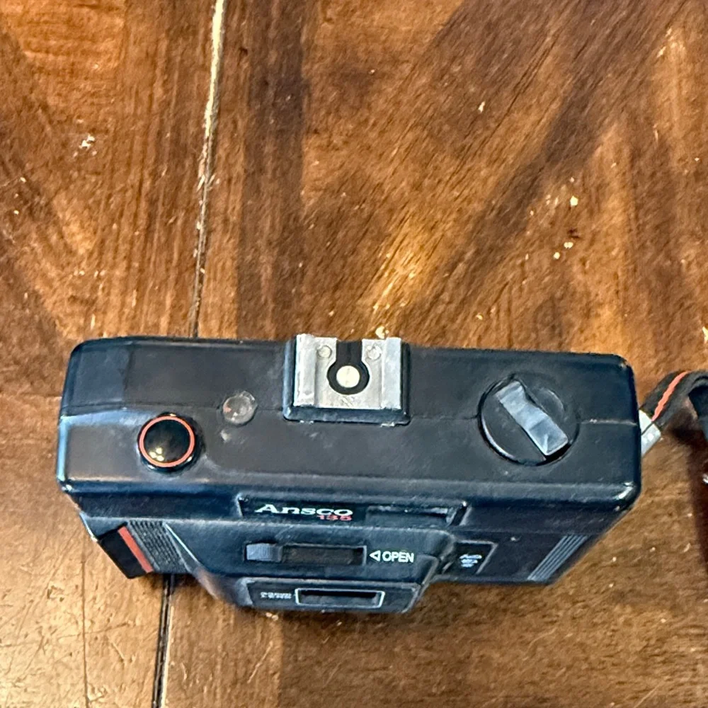 Ansco 135 33 mm lens Black Camera untested as is